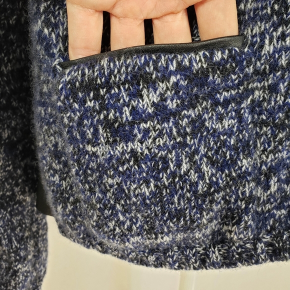 JIL SANDER Virgin Wool Cardigan with Pockets - Picture 4 of 8